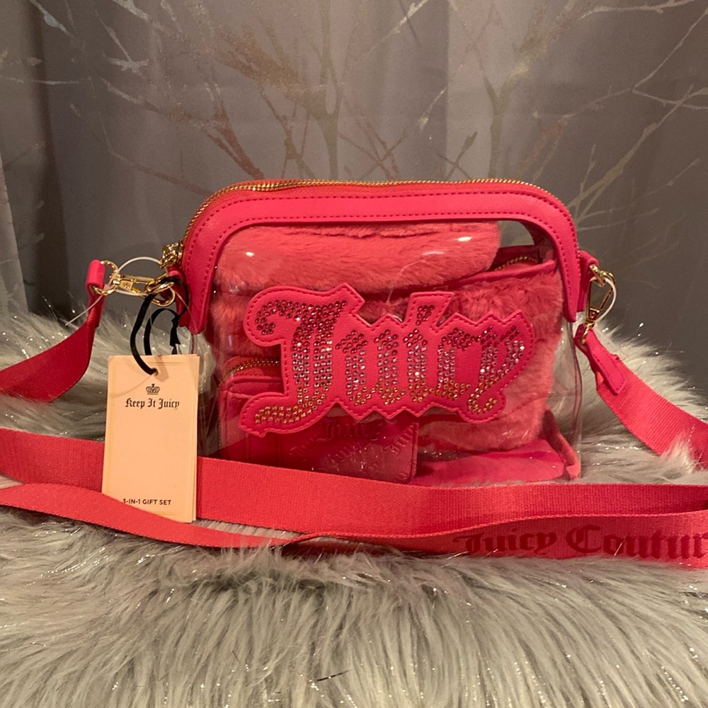BNWT JUICY COUTURE Free Love Bright Pink Clear Dome Crossbody Bag Gift Set